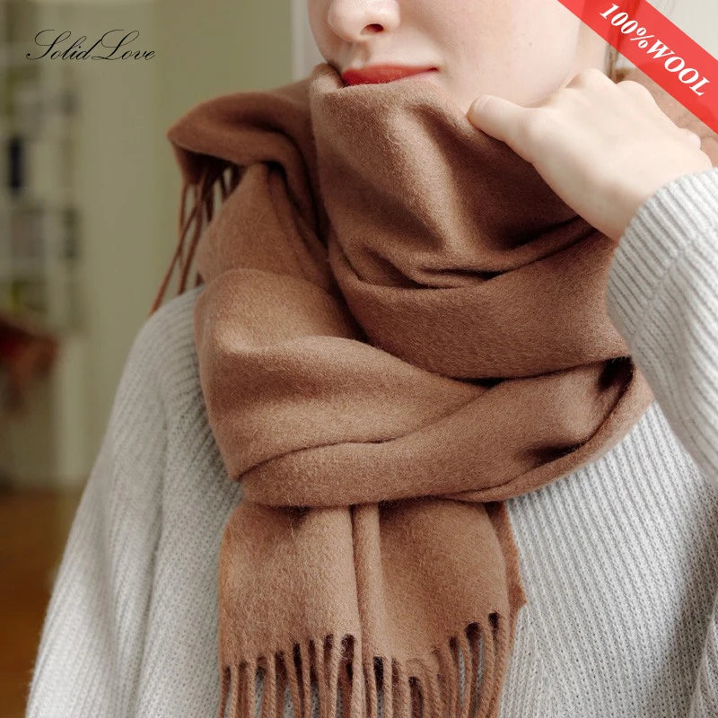 Elara Wool Scarf – Timeless Warmth, Effortless Style