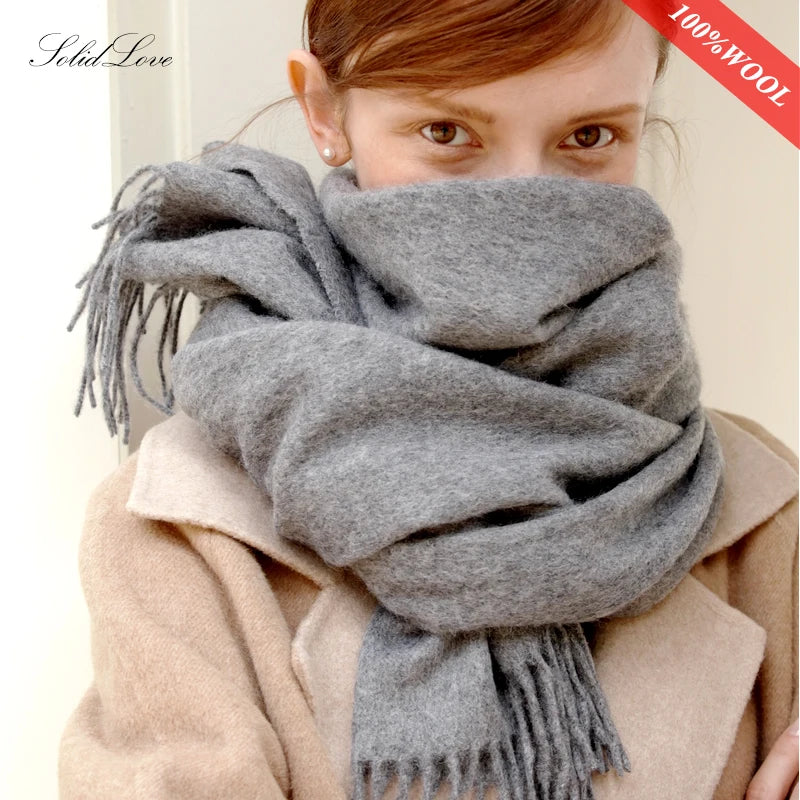 Elara Wool Scarf – Timeless Warmth, Effortless Style