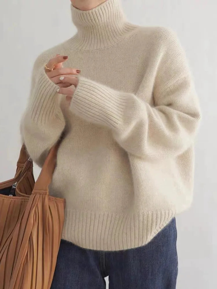 Liora Pure Wool Turtleneck – Cozy, Natural & Timeless
