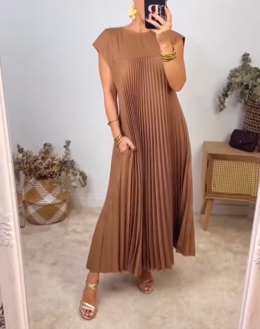 Joline- Timeless and Comfortable Dress