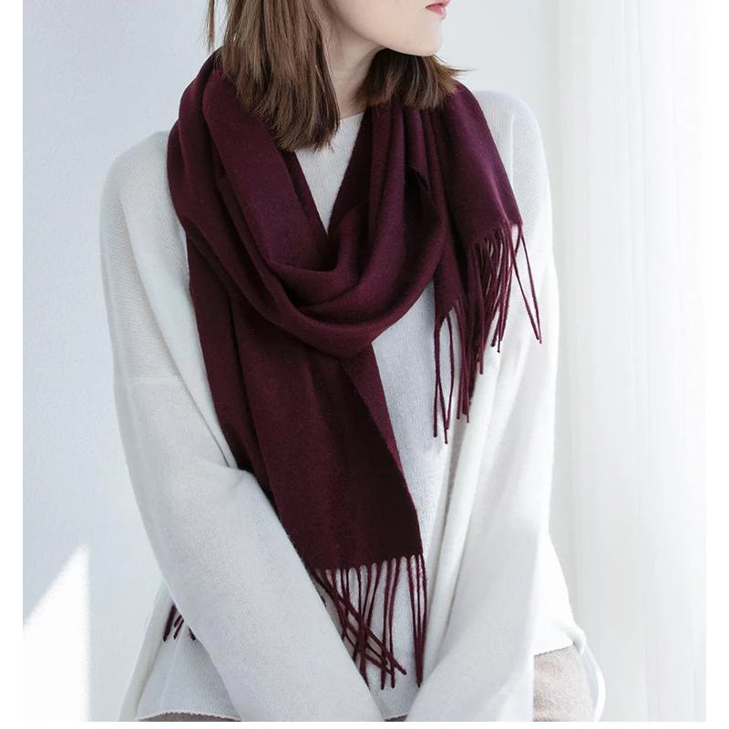 Elara Wool Scarf – Timeless Warmth, Effortless Style