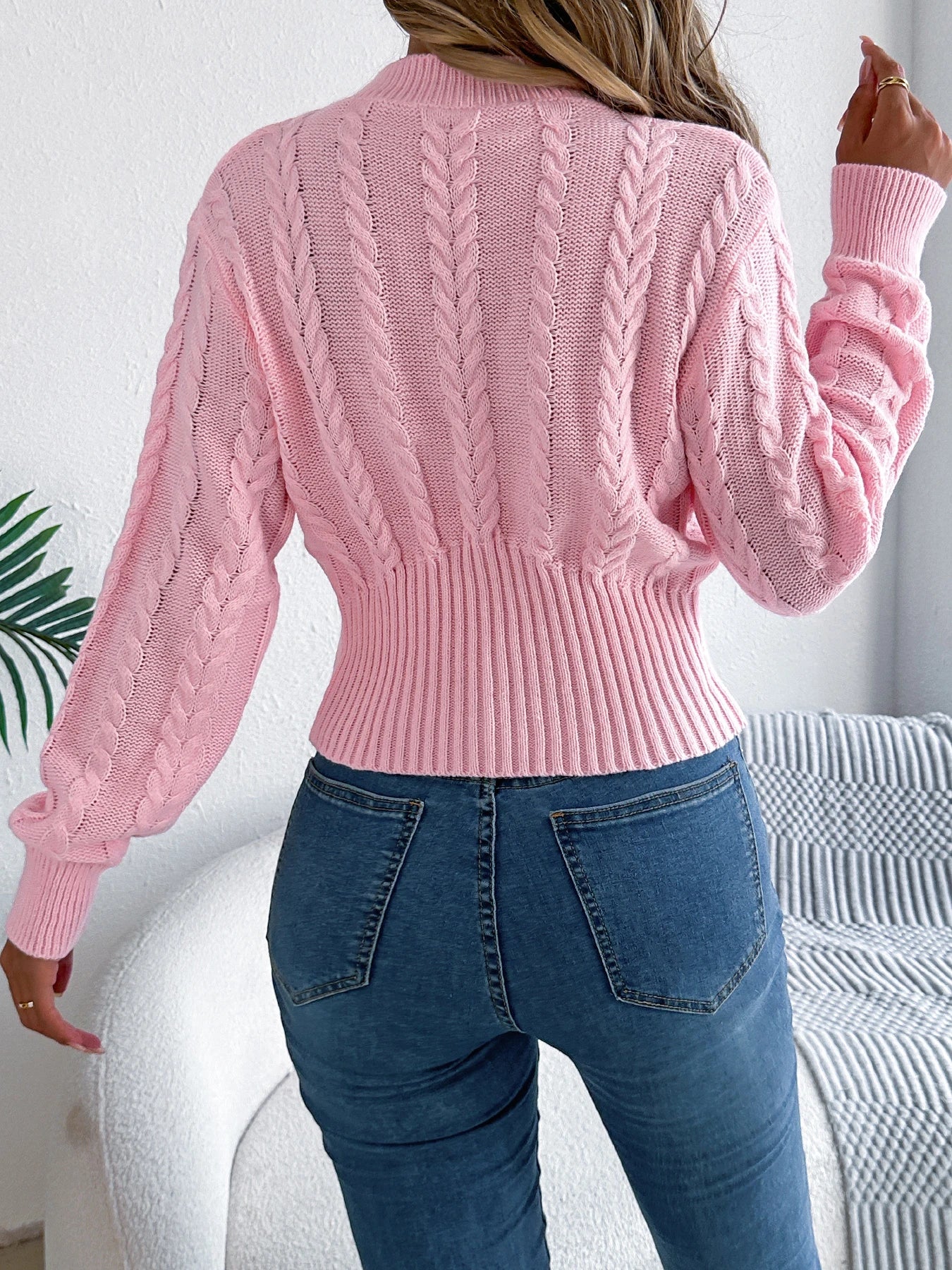 Sienna Knit Sweater – Cozy Twist Design & Elegant Fit
