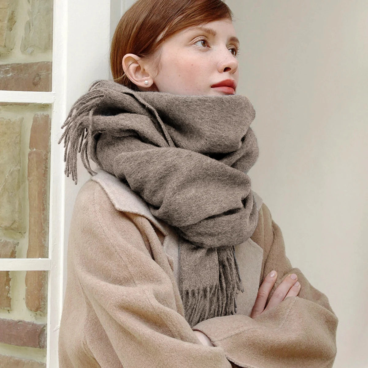 Elara Wool Scarf – Timeless Warmth, Effortless Style
