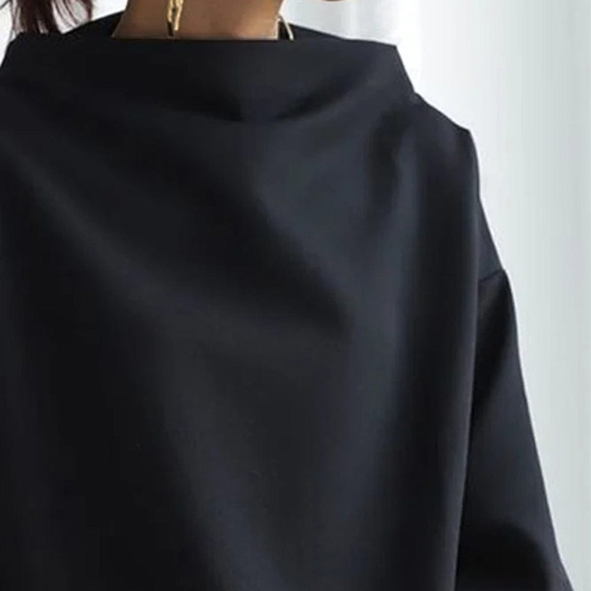 Sophie | High-Neck Casual Top